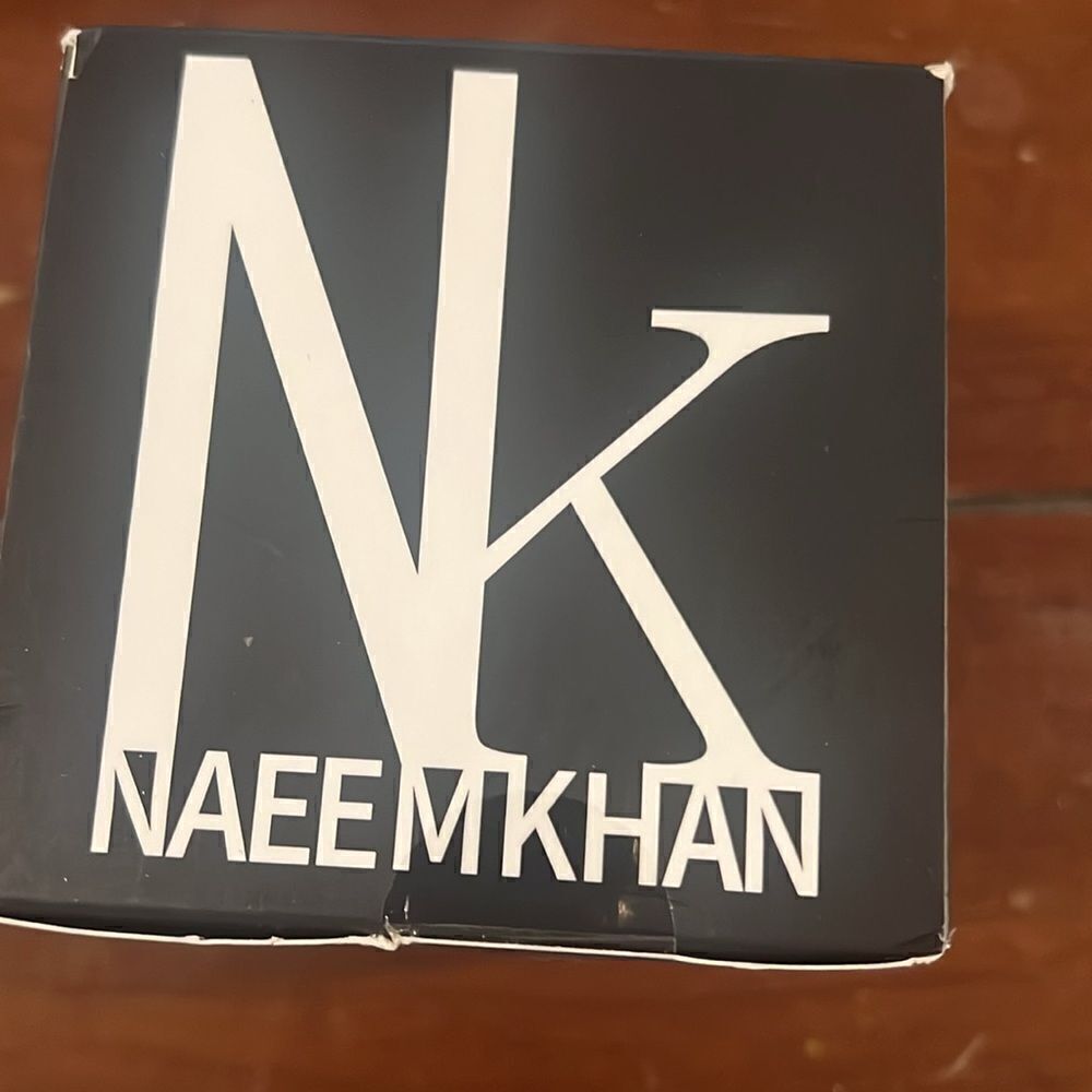 Naeem Khan Rose Candle $95 New In Box - Picture 2 of 4